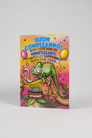 biglietto di auguri camaleonte e torta di compleanno fronte