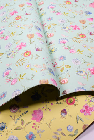 carta regalo fiori azzurra e gialla