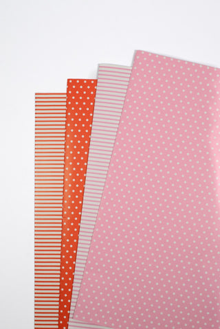 carta regalo pois e righe rosse e rosa